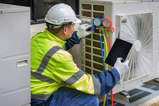 Professional Heat Pump Repair technician working in Crowley, TX